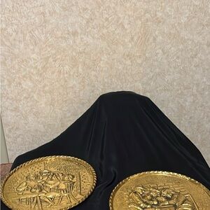 Elegant Gold Decorative Plates